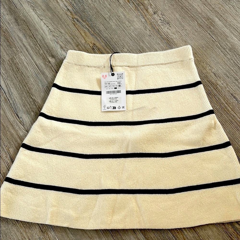 ZARA Kids  Cream and Black Striped Sweater Skirt